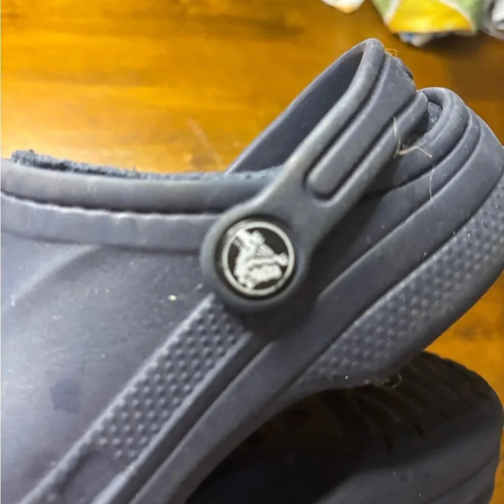 Navy Blue fuzzy crocs C13 - Picture 8 of 9